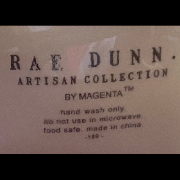 2021 Rae Dunn oink pig cookie jar - Picture 3 of 4